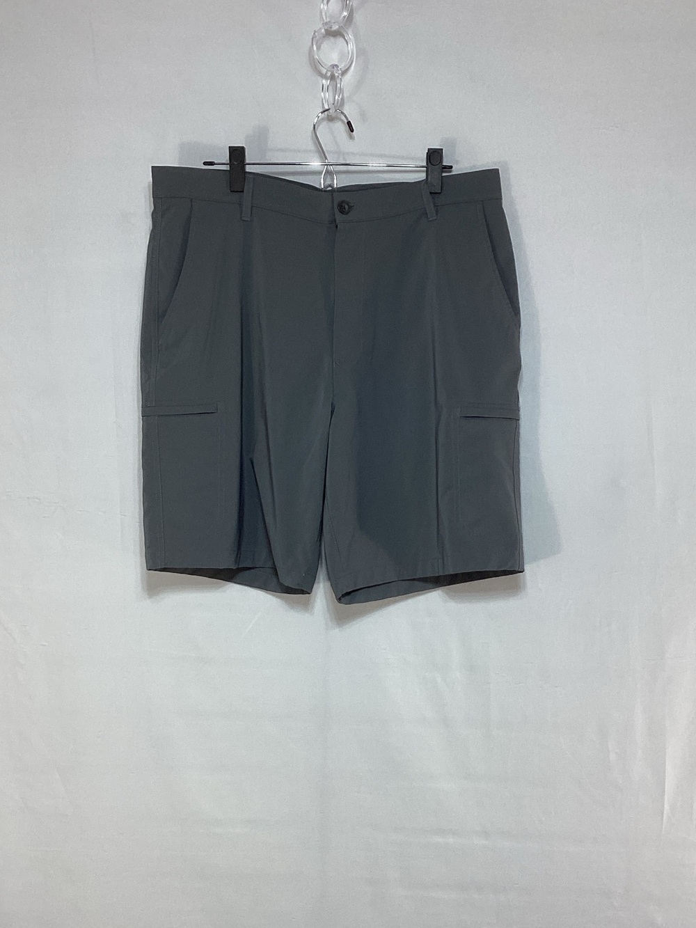 Chaps Golf Size 36 Gray Shorts